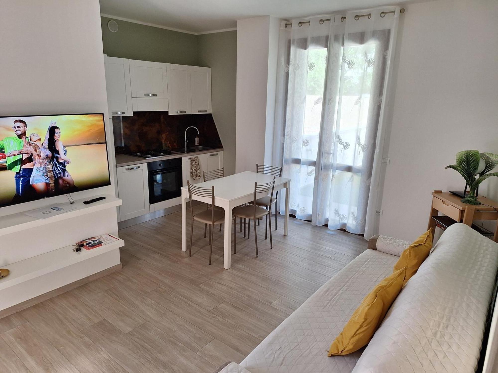 Dd House Family Holiday Apartment Cecina  Exterior foto