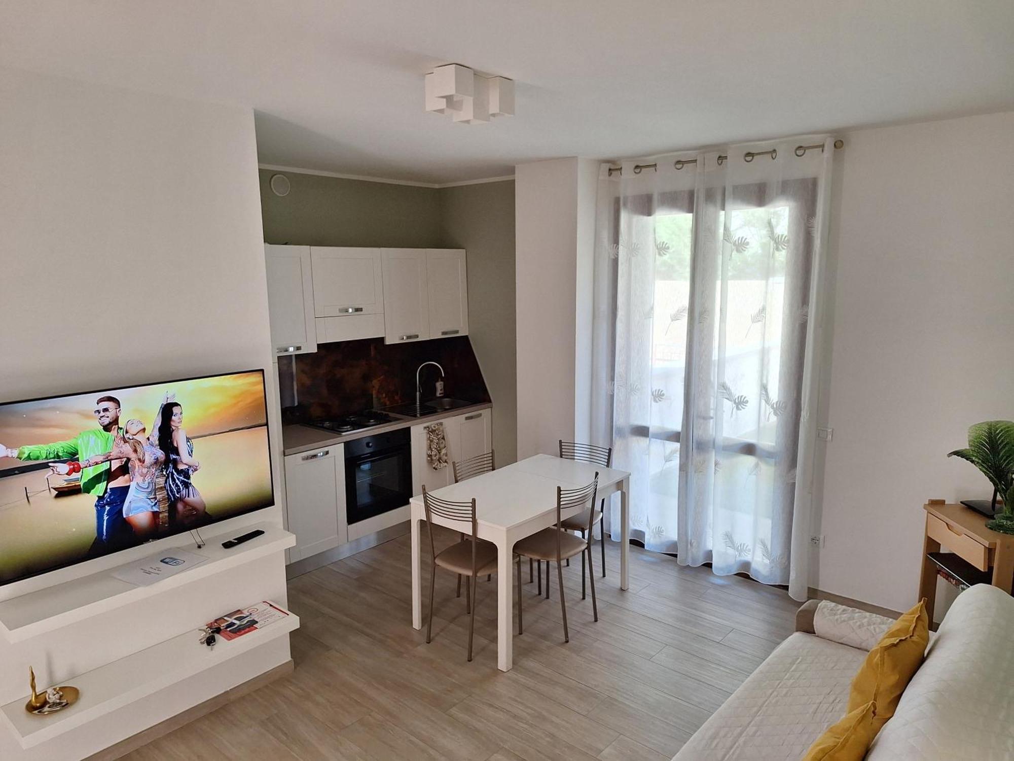Dd House Family Holiday Apartment Cecina  Exterior foto